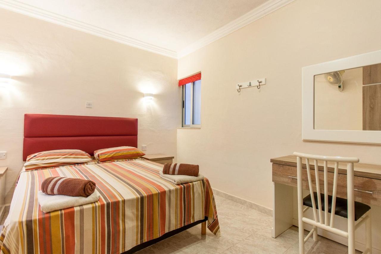 Pool And Sea Merill Apartments - Happy Rentals Mellieħa Buitenkant foto